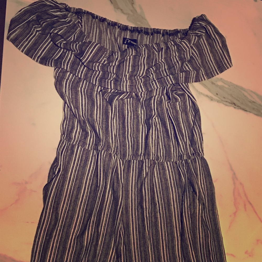 AST class strapless good weather dress